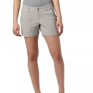 {The North Face} Mapleton Hiking Short